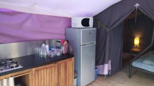 Flower Camping La Rivière