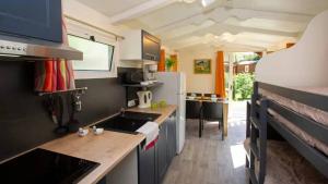 Flower Camping  A La Rencontre du Soleil