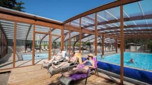 Flower Camping La Rochelambert