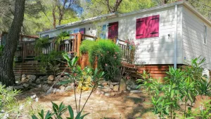 Camping La Pinède