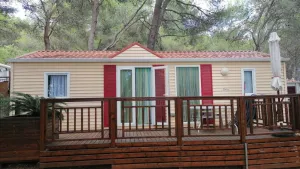 Camping La Pinède