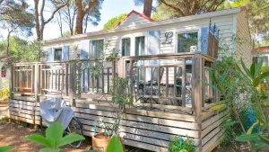 Camping La Pinède