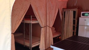 Bungalow tent Canada (2 rooms, maximum 5 persons)
