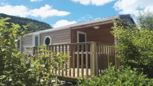 Camping La Roche d'Ully