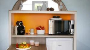 Flower Camping La Rivière