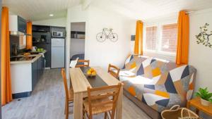 Flower Camping  A La Rencontre du Soleil