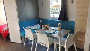Mobil-home Confort TRIBU 32m² CLIMATISE (3 chambres) - terrasse couverte  TV INCLUSE arv/départ dimanche