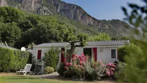 Camping ecodorp Soleil du Pibeste 