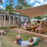 Stacaravan Tribu 5sk | PREMIUM 56m²-AIRCO-2 badkamers-TV-VW-Plancha-Gratis Wifi-overdekt Terras