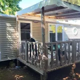 Stacaravan Confort 26m² 2 slaapkamers + Half -schaduwrijk terras (strandkant)