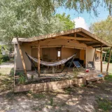 Ecolodge Cotton met canvasbekleding, Comfort, 35 m² - 2 slaapkamers - inclusief overdekt terras van 11 m² + tv