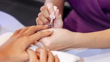 BEAUTÉ DES MAINS ET DES PIEDS