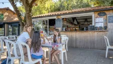 Camping Paradis au Port de l'Houmeau - Maeva
